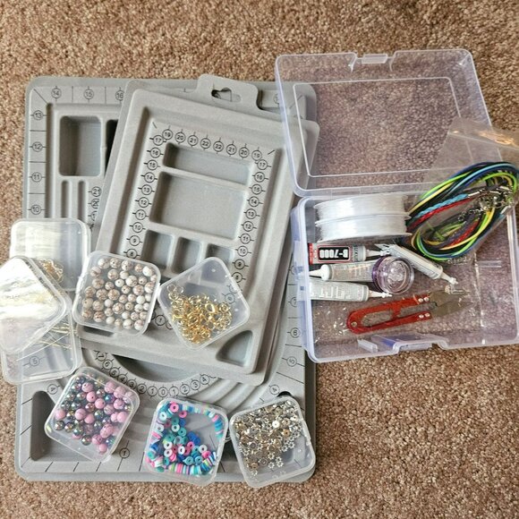 Complete Creative Beading Kit - Everything To Make Stacking Bracelets!!! - Picture 1 of 14